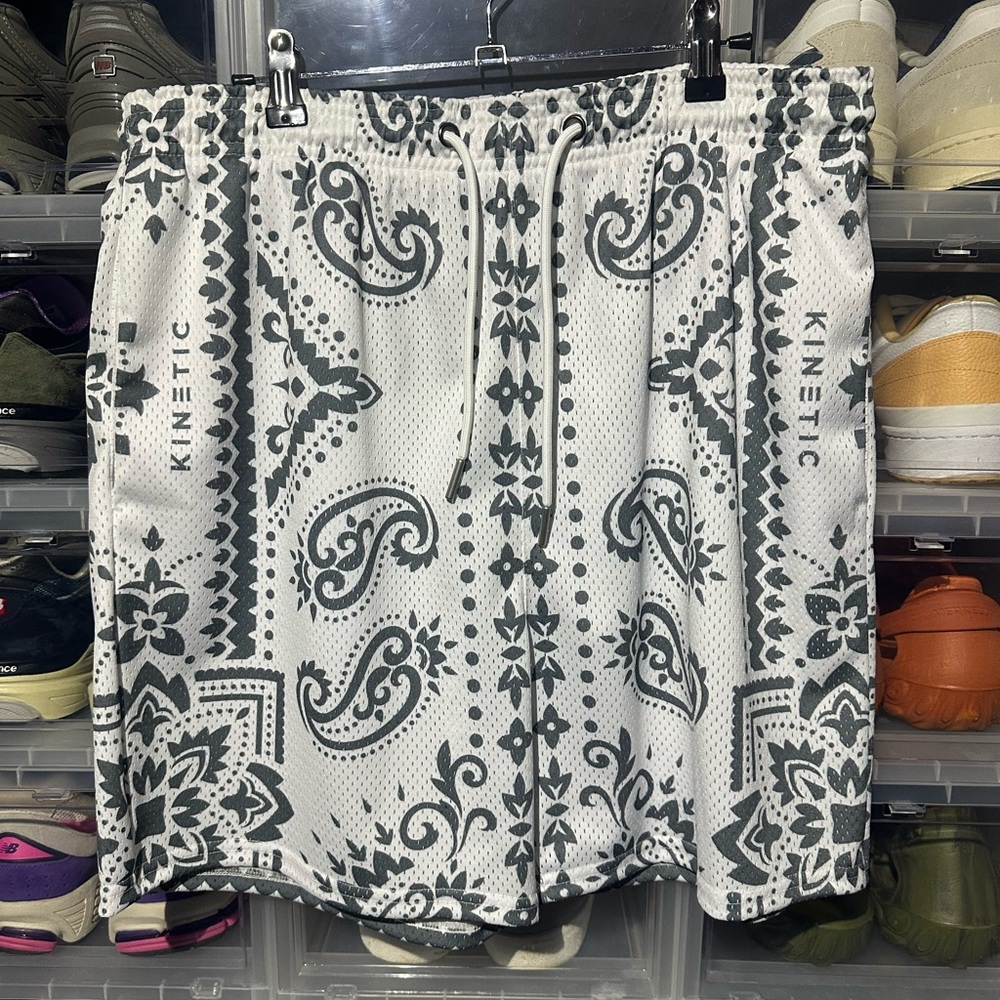 Kinetic King Paisley Mesh Short